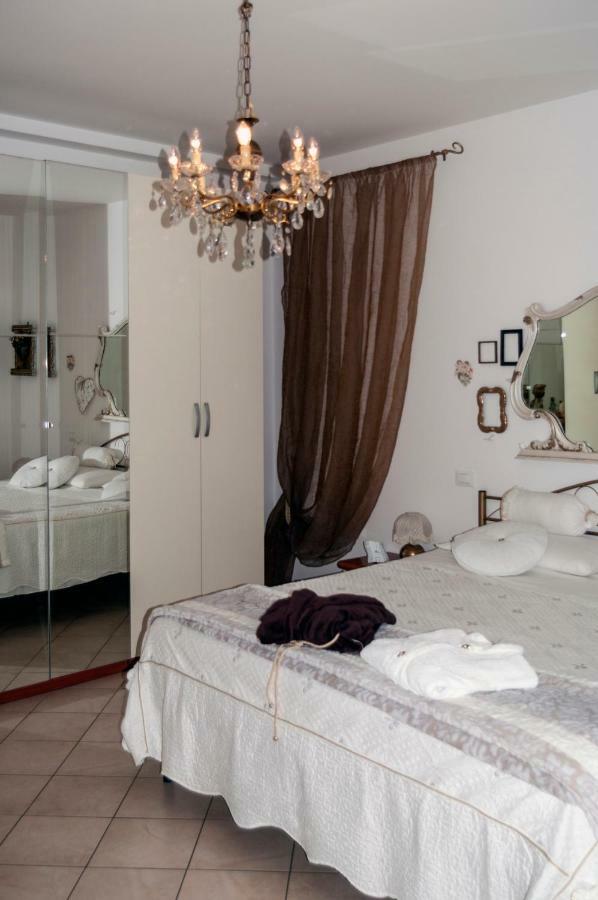 Casa Del Sole Appartamento N° 2 White And Gold Room Gavardo Dış mekan fotoğraf